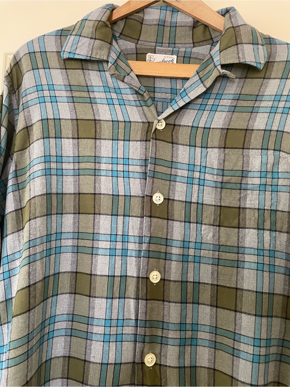 Vintage 60s open collar Cranbrook Men’s Plaid Button-Up Shirt size 15 1/2